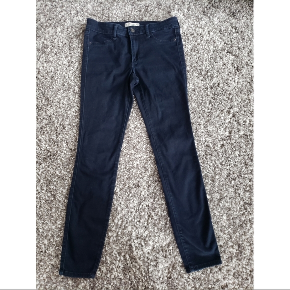 Abercrombie and Fitch Low Rise Jegging - Picture 2 of 5